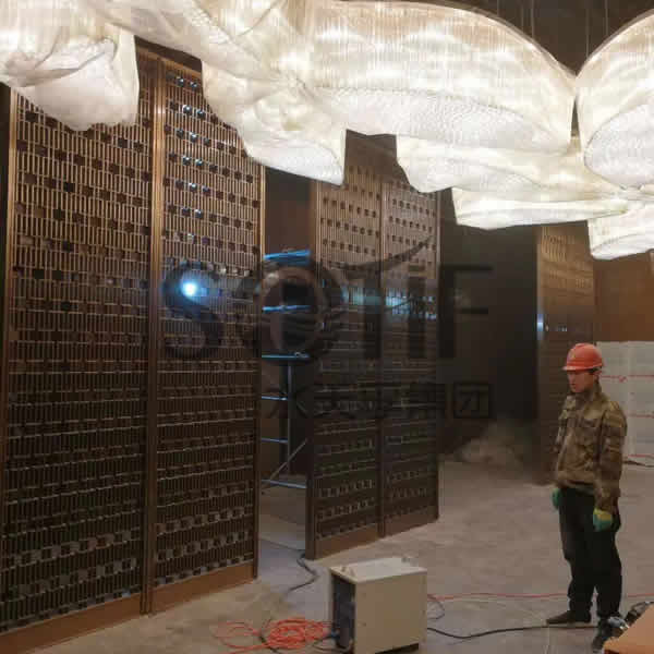 恕我直言，做不銹鋼屏風找水天富是對的